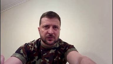 زيلينسكي يدعو الى إخلاء منطقة دونيتسك في مواجهة قصف روسي         