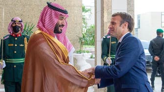 سعودی ولی عہد کا پیرس میں صدر میکروں کی طرف سے استقبال