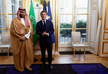 الأمير محمد بن سلمان وماكرون في قصر الإليزيه أمس