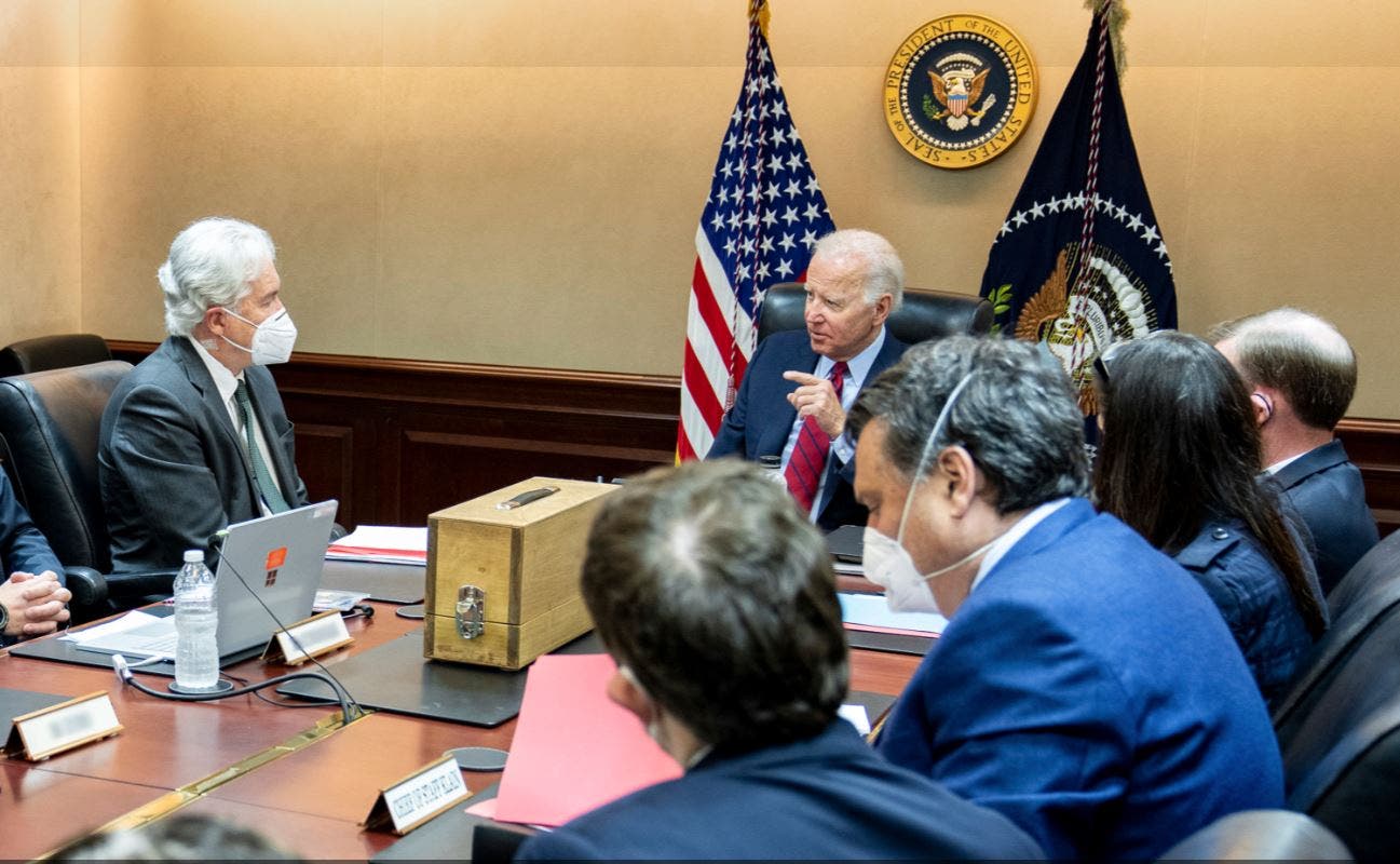 اجتماع عقده الرئيس الأميركي جو بايدن مع فريق مجلس الأمن القومي بخصوص عملية الظواهري