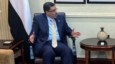 Jordanian Foreign Minister Ayman Safadi meets with Yemeni Foreign Minister Ahmed Awad Bin Mubarak in Amman, Jordan August 8, 2022. REUTERS/Jehad Shelbak