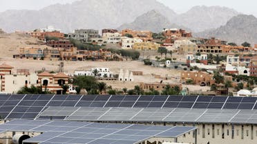 A view of solar cells on the rooftop of a hotel in the resort town of Sharm el-Sheikh, the first to operate a solar-powered plant in a bid to turn to clean energy as the city prepares to host the upcoming COP27 summit in November, in Sharm el-Sheikh, Egypt, Picture taken on June 4, 2022. (File photo: Reuters)