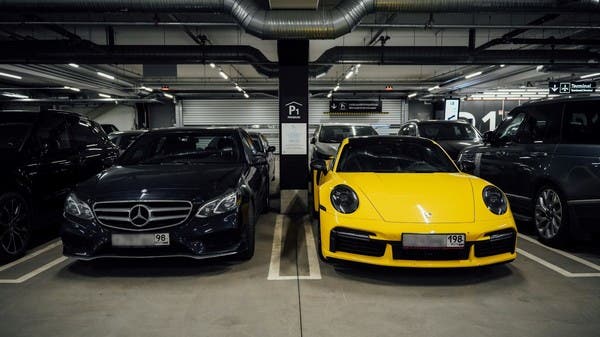 Watch this airport swarm with luxurious vehicles … what is the explanation?