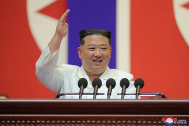 زعيم كوريا الشمالية خلال إعلانه الانتصار على كورونا في 18 أغسطس الحالي