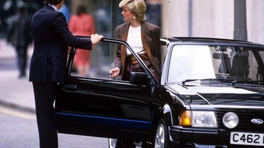 Princess Diana stepping into her 1985 Ford Escort RS Turbo which was auctioned off for over $850,000 on August 27, 2022. (Twitter)
