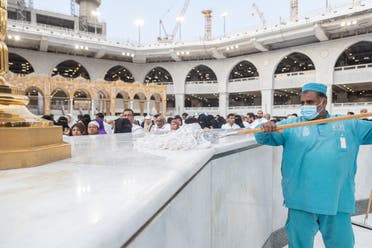 دقة في أعمال التنظيف