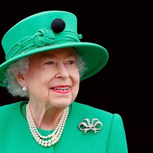 ملکه الیزابت دوم در طول 70 سال سلطنت‌ خود از 5 سوءقصد جان سالم به در برد