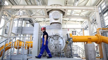 An employee works at Bulgartransgaz gas compressor station near Ihtiman, Bulgaria, May 12, 2022. (File photo: Reuters)