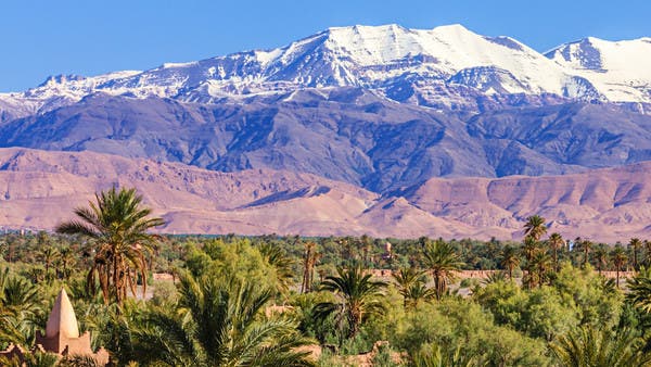 المغرب يطلب عروض لبناء محطة طاقة شمسية بقدرة 400 ميغاواط في جبال أطلس