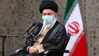 سکوت خامنه‌ای در بحبوحه اعتراضات ایران و تمجید از عملکرد سپاه پاسداران