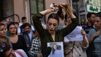 دلیر ایرانی خواتین کے ساتھ کھڑے ہیں: بائیڈن ، احتجاجی مظاہروں میں شدت 