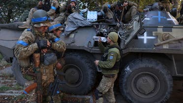 Ukrainian soldiers have a break on their way to the frontline against Russian troops in the Donetsk region on September 21, 2022. (File photo: AFP) 