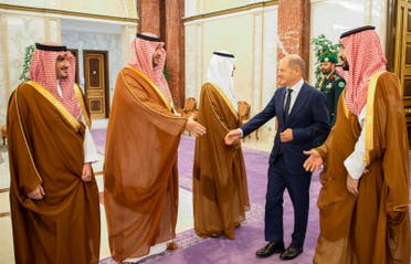 German Chancellor Olaf Scholz arrived in Saudi Arabia on September 24, 2022 at the start of a two-day Gulf tour. (SPA)