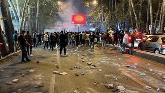 هشتمین شب تظاهرات سراسری در ایران؛ تداوم سرکوب و حمله به پادگان‌ سپاه