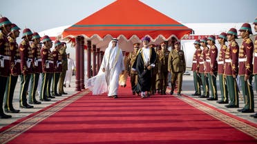 Sheikh Mohammed bin Zayed Al Nahyan, UAE’s president is received by Sultan of Oman Haitham bin Tariq, Oman, September 27, 2022. (Twitter/@WAMNEWS_ENG)
