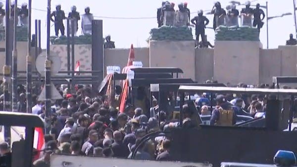 العراق.. إصابة 133 شخصاً في الاحتجاجات المصاحبة لجلسة البرلمان