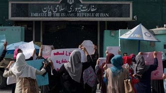 طالبان با شلیک هوایی مانع ادامه اعتراض زنان مقابل سفارت ایران در کابل شد