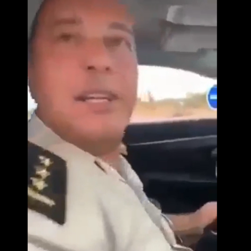 فيديو يثير زوبعة.. لحظة تلقي ضابط تونسي رشوة