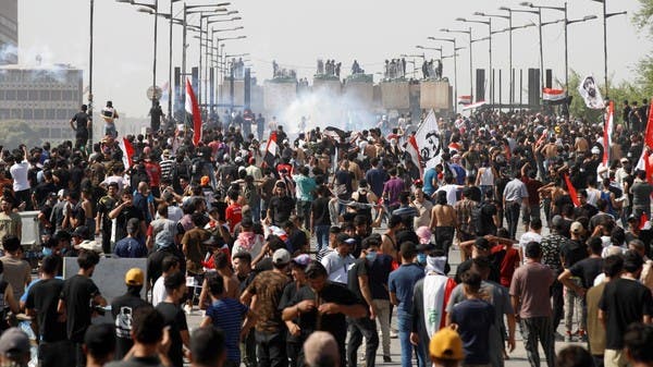 تظاهرات حاشدة في بغداد.. واشتباكات محدودة مع الأمن