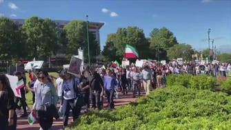 خامنہ ای کی دھمکیاں رائیگاں، ایران میں طلبہ کے بعد آئل ورکر بھی احتجاج میں شامل
