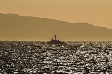 سفينة يونانية قبالة جزيرة ليسبوس - رويترز