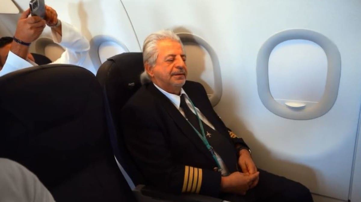 لحظات مؤثرة لوداع طيار سعودي في آخر رحلة طيران