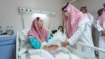 العلا حادثہ میں زخمی سیاحوں کی حالت اطمینان بخش ہے: سعودی وزیر سیاحت کی عیادت