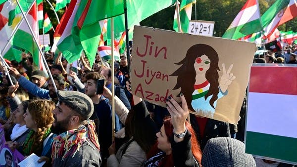 Eine Kundgebung für den Iran in Berlin, Deutschland, zog 80.000 Menschen an