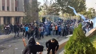 ایرانی پاسداران انقلاب کی مظاہرین سے سختی سے نمٹنے کی دھمکی