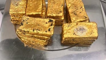 Indian customs officials have seized almost 7,000 grams of gold worth hundreds of thousands of dollars from three passengers travelling into Delhi from Sharjah, in the UAE. (Supplied)