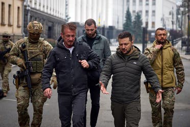 Ukrainian President Vladimir Zelensky with American actor Sean Penn in Kyiv
