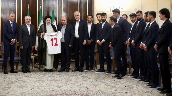 The Iranian coach gives his players the freedom to show solidarity with the protests