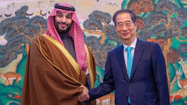 Saudi Arabia’s Crown Prince and Prime Minister Mohammed bin Salman held official talks with South Korea’s Prime Minister Han Duck-soo in Seoul. (Twitter/@KSAMOFA)