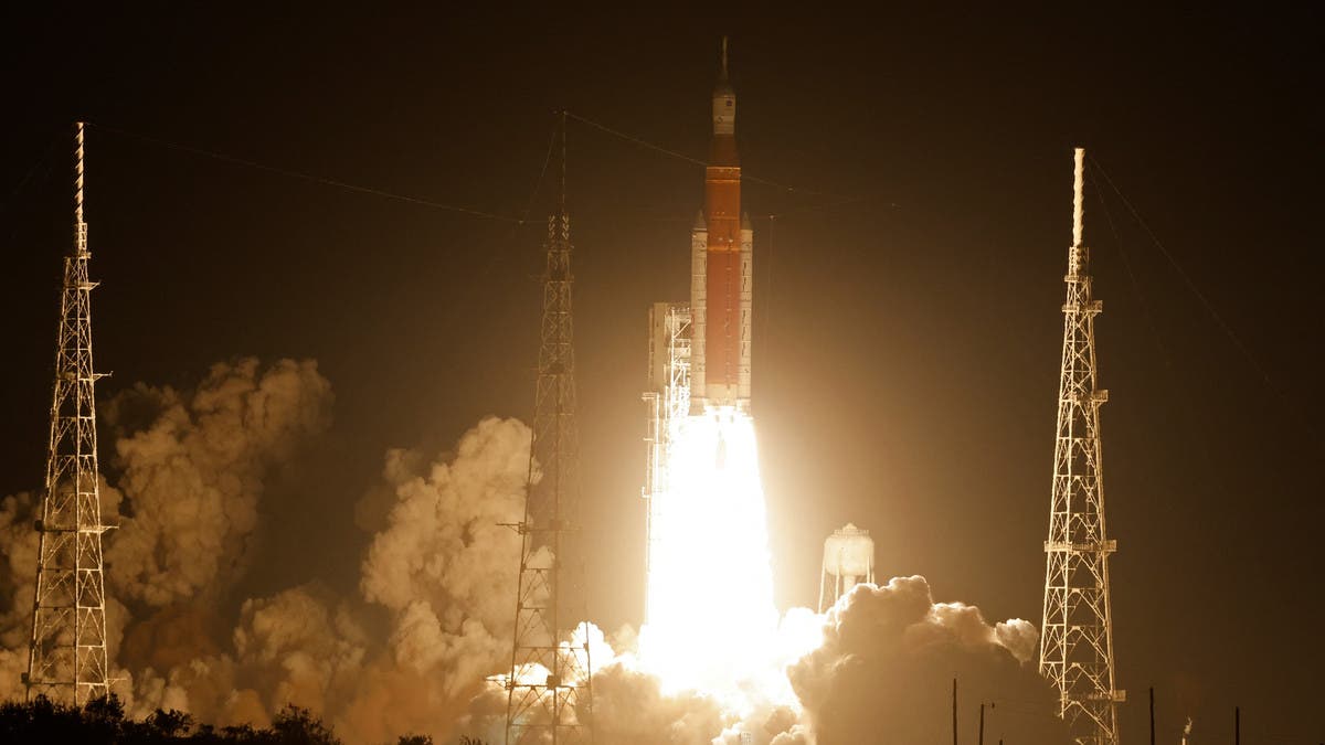 بعد 50 عاماً من أبولو.. انطلاق صاروخ ناسا الجديد إلى القمر
