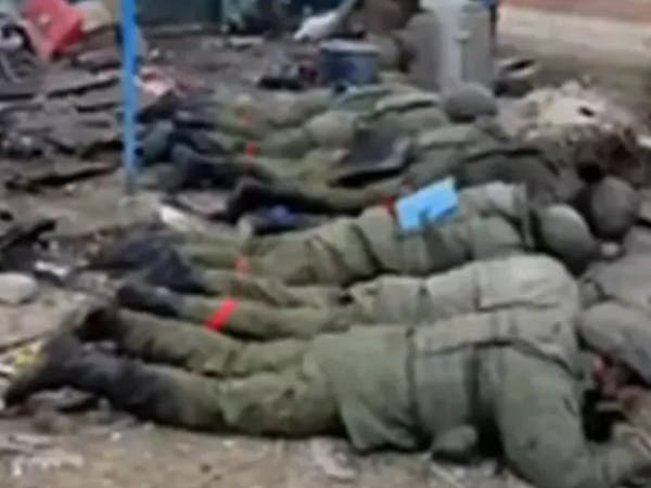 فيديو لإعدام جنود روس يثير الجدل.. قتلوا برصاص في الرأس