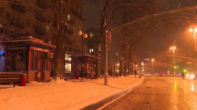  وسط تساقط كثيف للثلوج.. 25 بالمائة من سكان كييف بدون كهرباء