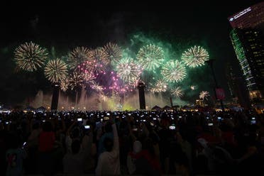 Dubai Festival City'de havai fişek gösterisi, Dubai, Birleşik Arap Emirlikleri.  (Twitter)