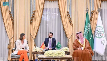 من واس