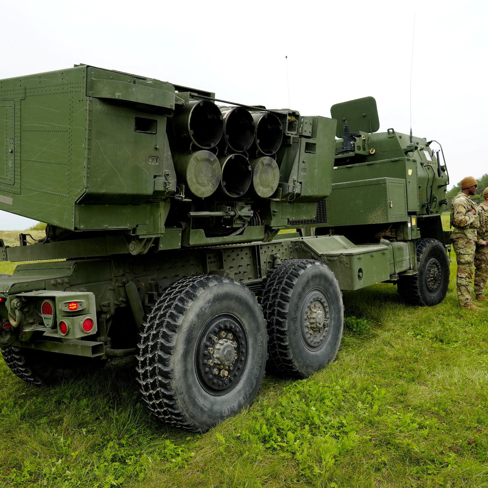 لتعزيز قدراتها بوجه روسيا.. إستونيا تشتري صواريخ "هيمارس"