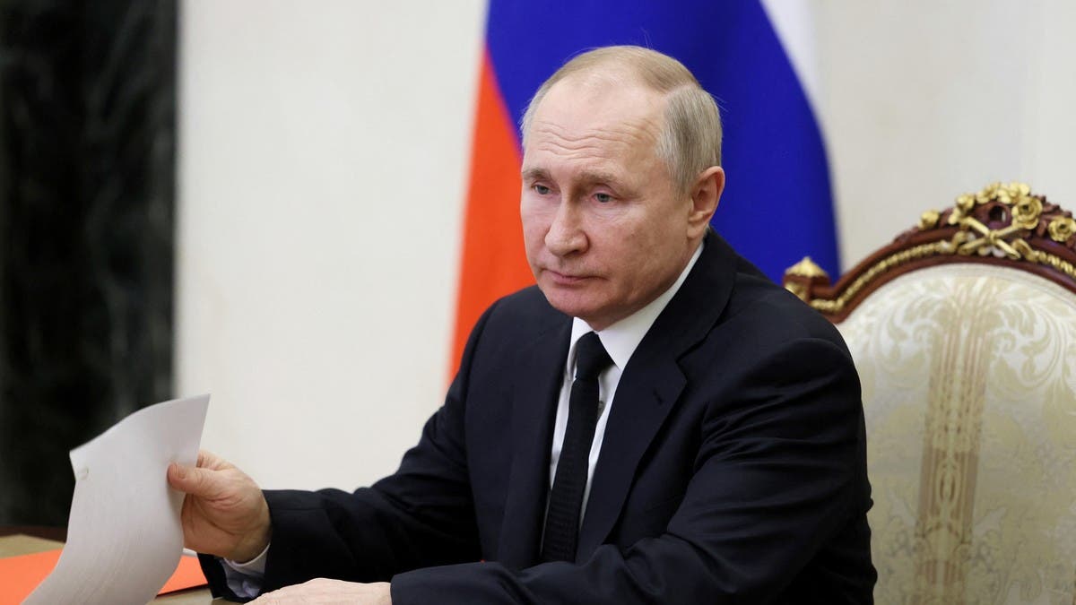 Russia says ICC warrant against Putin meaningless; Medvedev likens it to  toilet paper | Al Arabiya English