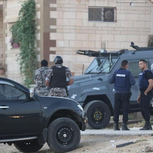 الأردن.. تعزيزات أمنية في الكرك ومعان بعد مقتل عقيد بالشرطة