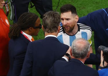ميسي يحمل ضغينة ضد فان غال منذ "ريمونتادا" ليفربول - بوابة مشاهير 1 اشتباك لفظي بين ميسي وفان غال بعد اللقاء