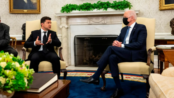 The President of Ukraine visits Washington on his first trip abroad since the start of the war