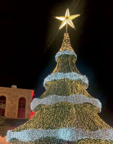 شجرة عيد الميلاد في مدينة جبيل اللبنانية