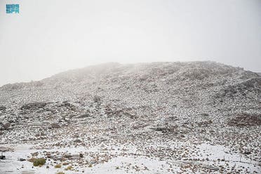 Snow falls in Tabuk, Saudi Arabia, on December 27. (SPA)