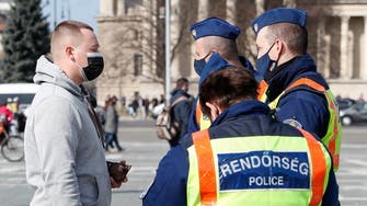 Man stabs three policemen in Budapest, one dies