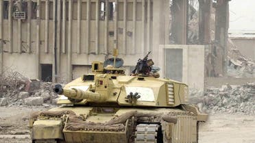 A Challenger 2 tank from the British 7th Armoured Brigade (Desert Rats) moves through the southern Iraqi city of Basra March 31, 2003. (File Photo: Reuters)