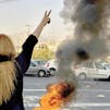 گزارش «گاردین» از اذیت و آزار جنسی معترضان بازداشت‌شده در ایران 
