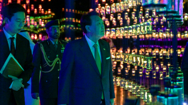 زار رئيس كوريا الجنوبية متحف المستقبل في دبي