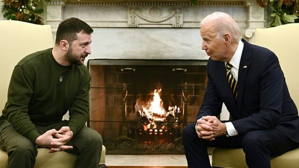 Biden is discussing with Zelensky the needs of Kyiv…and 120 tanks will arrive soon